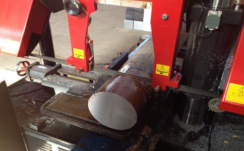 富顺卧式带锯床加工时出现明显振荡如何排查？